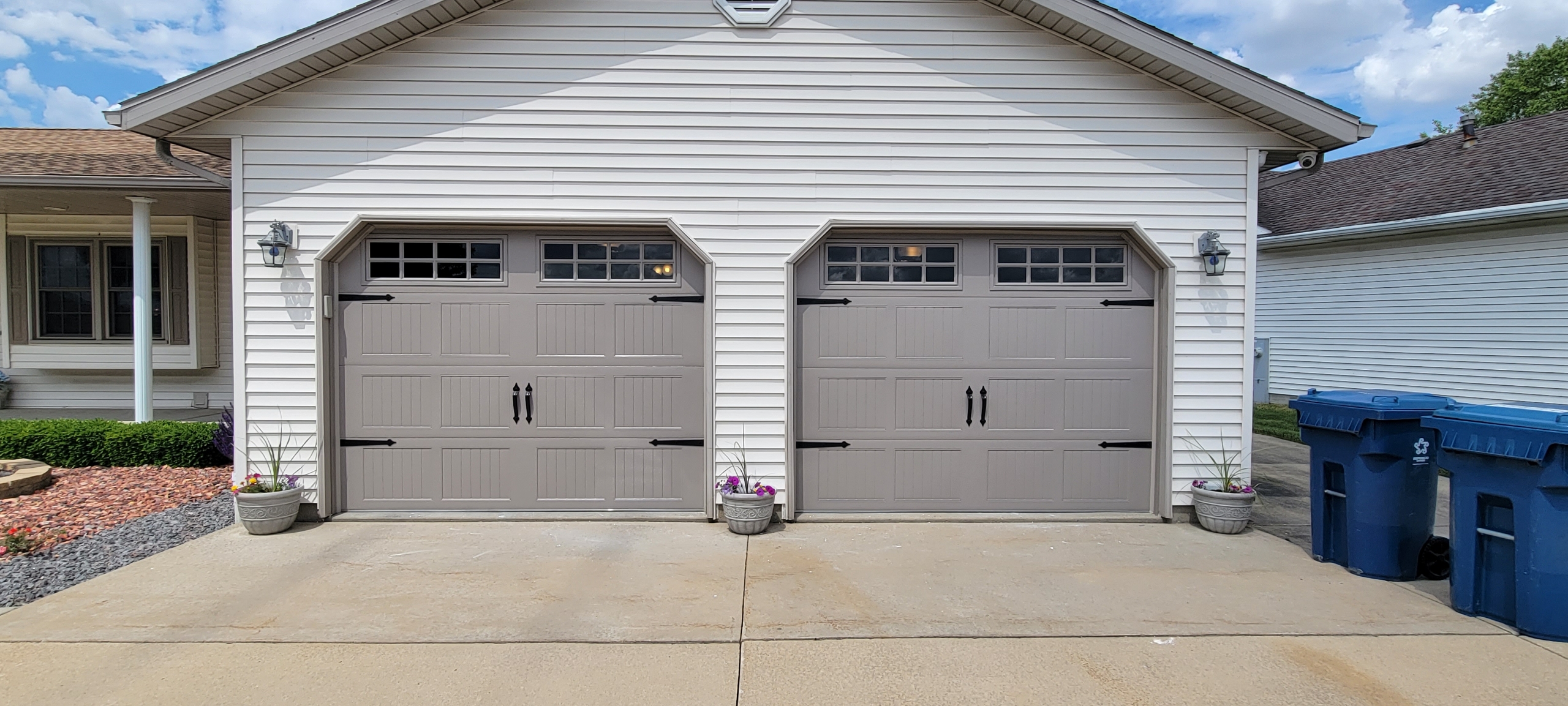 CHI Model 5283 9x7 Residential Installation Door Masters